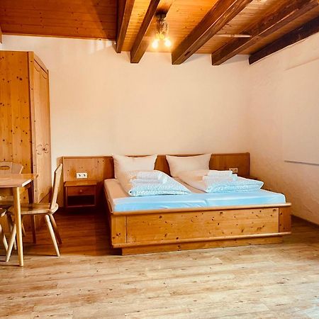 Gaestehaus Spoth Hotel Руст Екстериор снимка